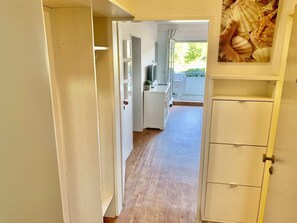 Apartment | Eigene Küche | Ofen, Wasserkocher, Toaster