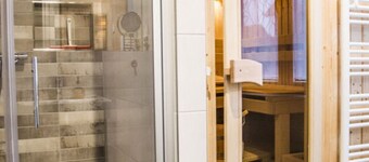 Wide Luzin Modern Retreat