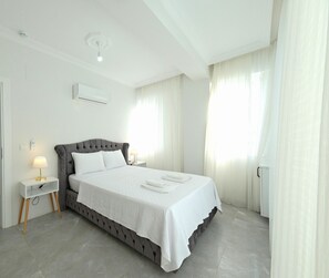 Premium bedding, free minibar, free WiFi, bed sheets - The Dalaman Suites & Pension Dalaman Airport 10 km (Dalaman)