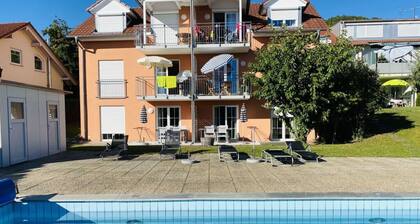 Apartment With Swimming Pool