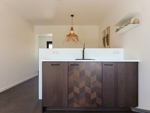 House | Private kitchen - Modern Suite Near Beach (Kamperland)