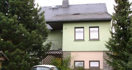 "heinze" Modern Retreat