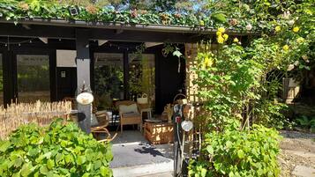 House | Terrace/patio