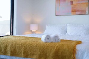 5 slaapkamers, een strijkplank/strijkijzer, wifi, beddengoed