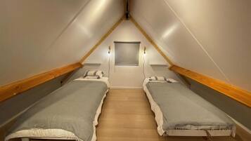 House | 3 bedrooms, individually furnished