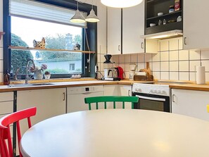 House | Private kitchen - 4 Star Holiday Home in Tonder (Tonder)