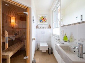 Ferienhaus | Badezimmer | Dusche