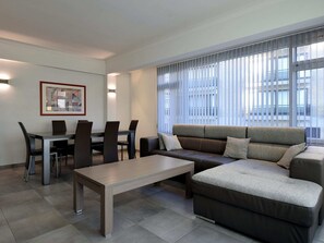 Living area - Sunny Escape by the Shore (De Haan)