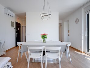 Dining - Apartment in Croatia Near Adriatic Coast (Medulin)