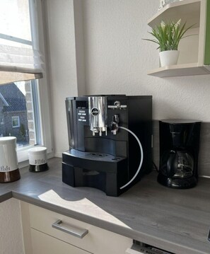 Apartment | Private kitchen | Oven, toaster - Holiday Apartment North Sea (Krummhoern)