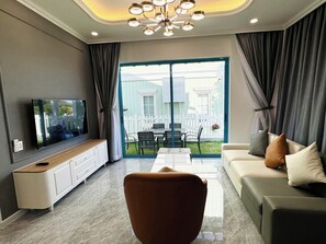 Living area - Holiday Villa Novaworld Phan Thiet (Phan Thiet)