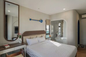 Superior Villa, 4 Bedrooms | Hypo-allergenic bedding, memory foam beds, soundproofing, free WiFi