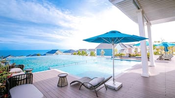3 outdoor pools