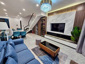 Villa Standard, 3 chambres | Télévision