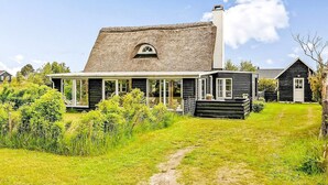 House | Exterior - 5 Person Holiday Home in Frederikshavn (Frederikshavn)