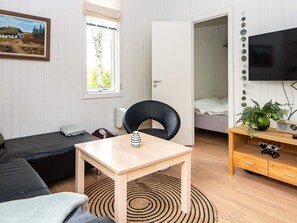 House | Living area - 6 Person Holiday Home in Hemmet (Hemmet)