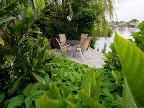 Exterior - Spacious Holiday Home With Private Jetty (Terherne)