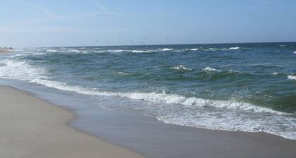 House Flora, Golden Knoepke