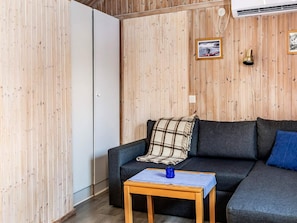House | Living area - 6 Person Holiday Home in Jarpen (Jarpen)
