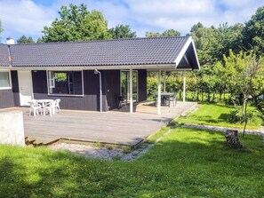 Exterior - 4 Star Holiday Home in Melby (Melby)