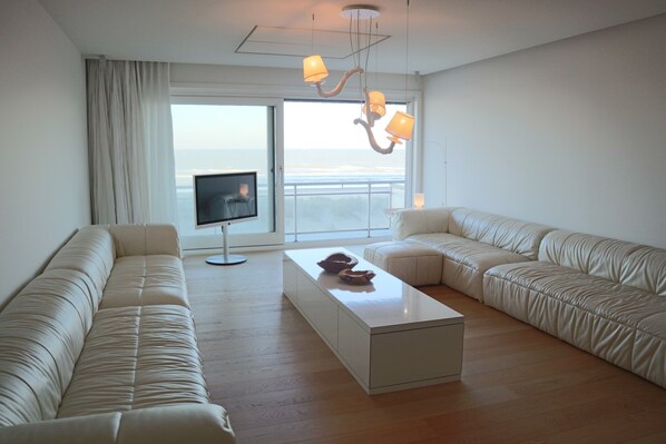 Apartment | Living area