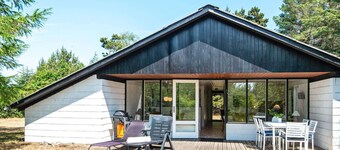 6 Person Holiday Home in Ulfborg