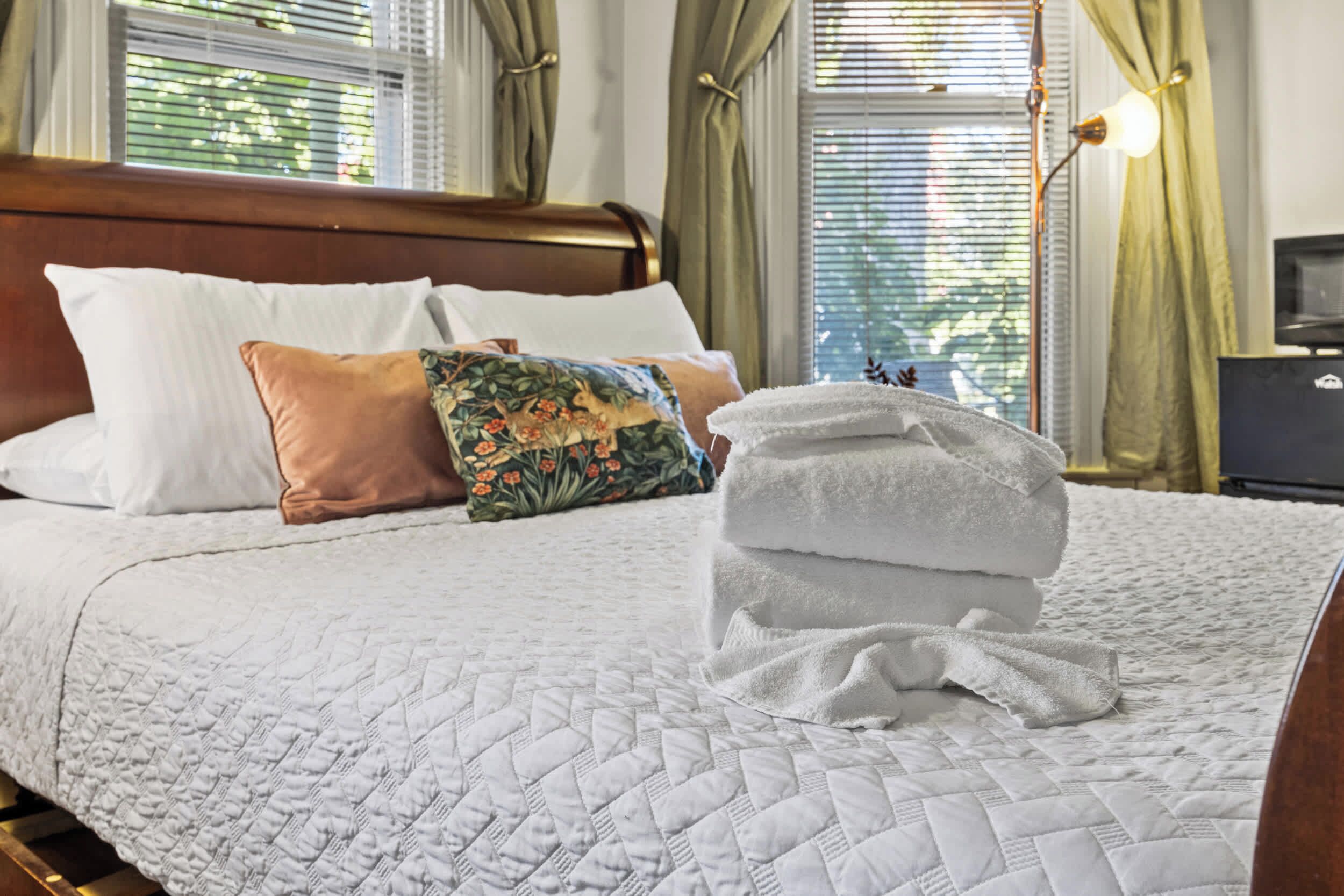 3 bedrooms, desk, iron/ironing board, WiFi