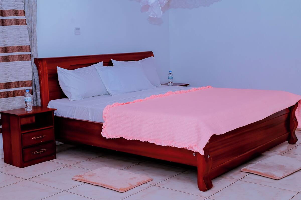 1 chambre, coffres-forts dans les chambres, décoration personnalisée