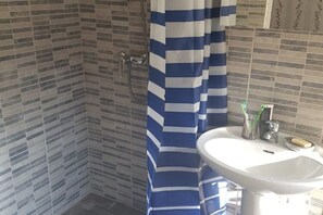 Apartment | Badezimmer