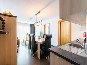 Private kitchen - Apartment in Ellmau With Ski-in Access (Ellmau)