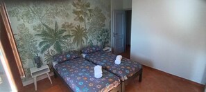 2 bedrooms, iron/ironing board, free WiFi, bed sheets - Bonaventura House Orvieto bright, modern and spacious (Orvieto)