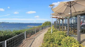 Apartment | Water view