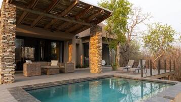Indoor pool, outdoor pool