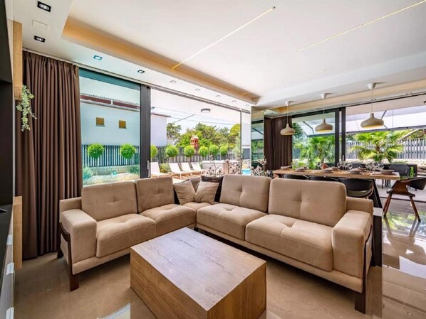 Villa | Living area