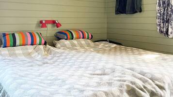 House | 2 bedrooms, individually furnished