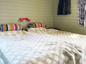 House | 2 bedrooms, individually furnished