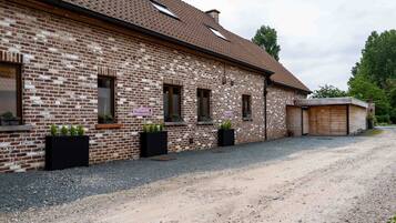 Villa | Exterior
