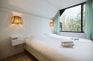 Talo | 3 makuuhuonetta, yksilöllisesti kalustettu, vuodevaatteet