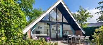 Comfortably Furnished Holiday Home by the sea