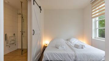 Apartemen | 1 kamar tidur dan dilengkapi dengan perabotan berbeda-beda