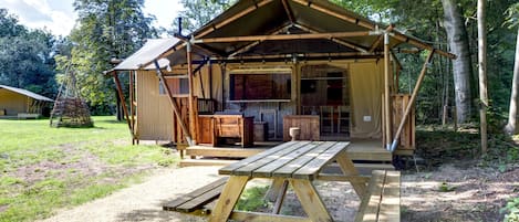 Tent | Property amenity