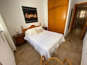 3 bedrooms, bed sheets - Belvilla by OYO Aldea Marina (Garrucha)