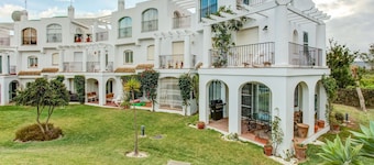 Holiday Home Near La Duquesa Golf & Beach
