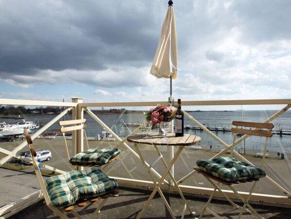 View from property - Lake View Modern Retreat (Insel Poel)