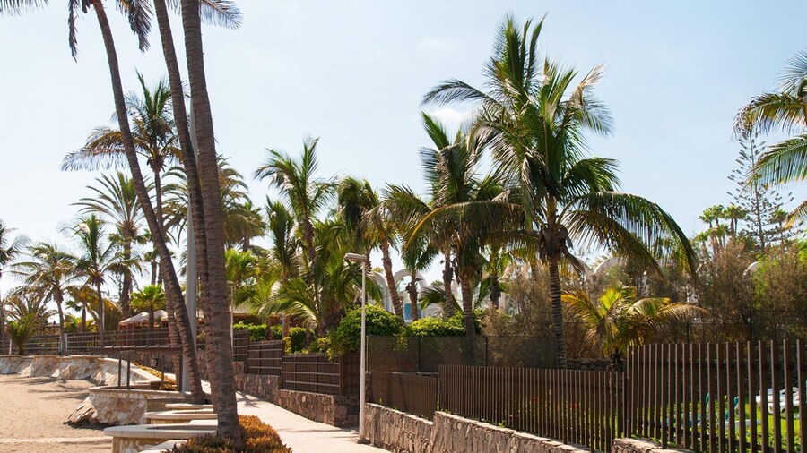 Belvilla by OYO Beach House Adelfas