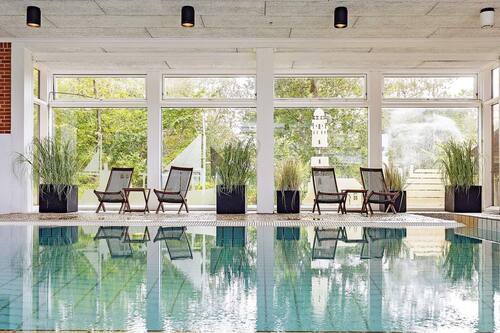 House | Pool