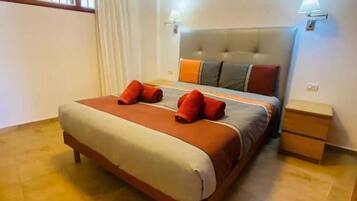 Apartment | 1 bedroom, bed sheets