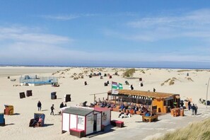 Beach - Lovely Apartment in Borkum (Borkum)