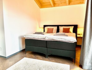 Chalet | 3 slaapkamers, individueel gemeubileerd, beddengoed