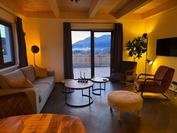 Chalet | Living area